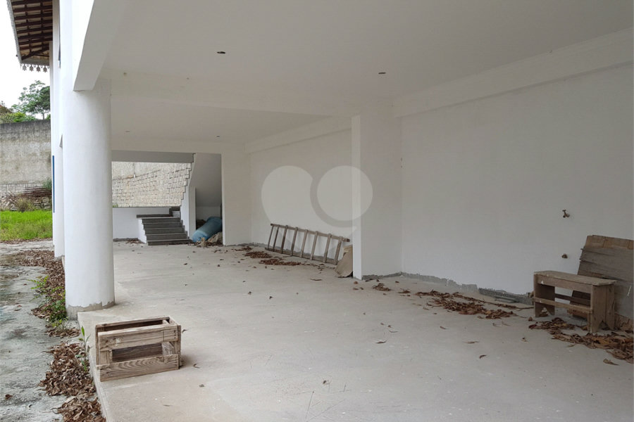 Casa à venda com 4 suítes no condomínio Suíça da Cantareira, Mairiporã - SP