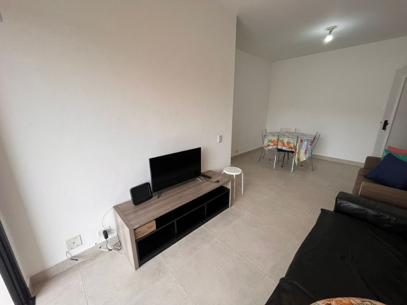 Apartamento com 2 dormitórios à venda, 65 m² por R$ 360.000,00 - Vila Júlia - Guarujá/SP