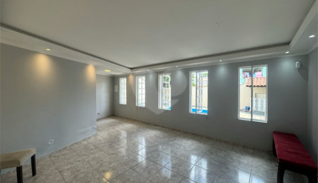 Casa à venda com 4 quartos, sendo 2 suítes,  em Jardim Bela Vista, Guarulhos, SP