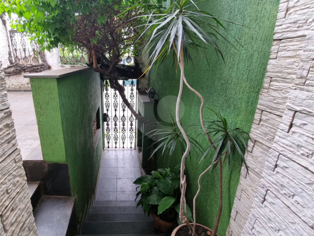 Sobrado à venda com 4 quartos em Parada Inglesa, São Paulo, SP