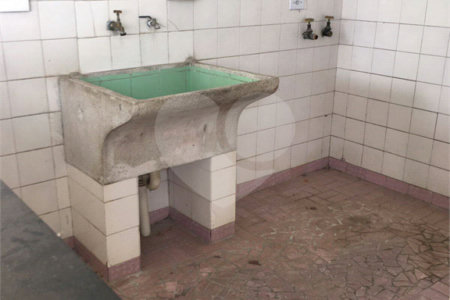 Casa à venda com 3 quartos, sendo 1 suíte, em Parque Bristol, São Paulo, SP