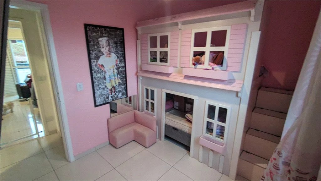 Casa à venda com 2 quartos, sendo 1 suíte,  no condomínio Residencial Viva Vida, Cotia - SP