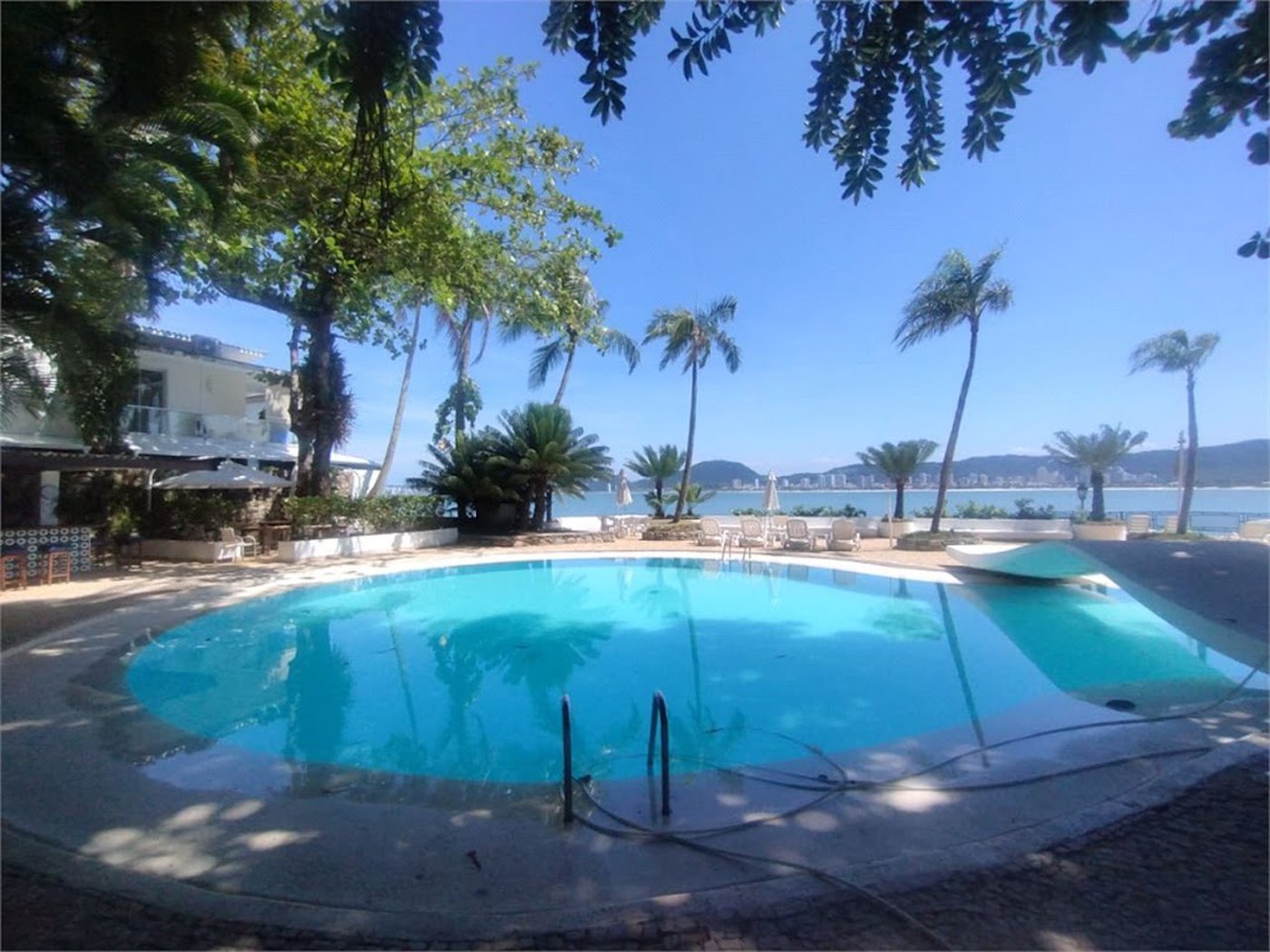 Casa Residencial à venda, Loteamento João Batista Julião, Guarujá - CA0028.
