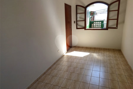 Sobrado à venda com 3 quartos em Vila Medeiros, São Paulo, SP