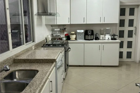 Apartamento à venda com 4 suítes em Real Parque, São Paulo, SP
