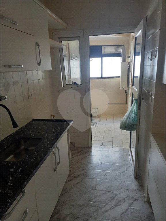 Apartamento à venda com 3 quartos, sendo 1 suíte,  em Vila Olímpia, São Paulo, SP