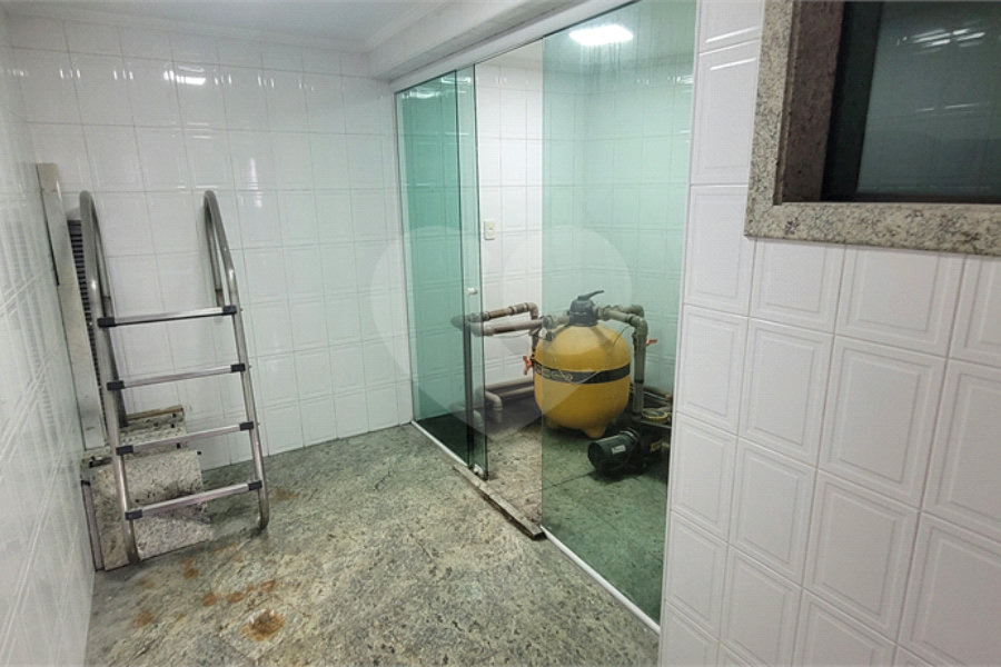 Sobrado de alto padrão com piscina e sauna no Jardim França