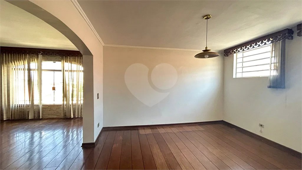 Venda Casa com 4 Dormitórios no Parque Santa Cecília