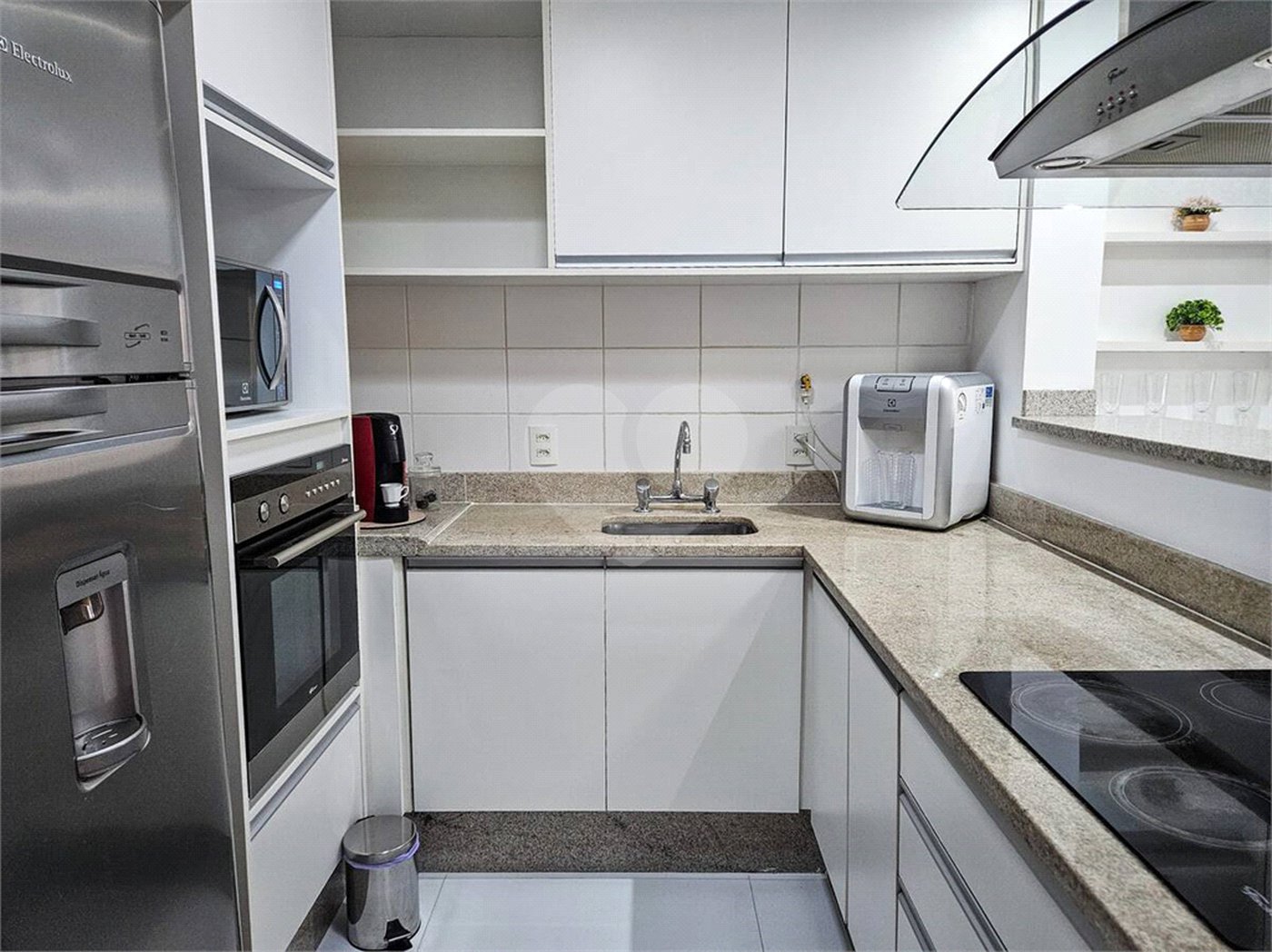 Na Mooca á venda Apartamento / Studio com 51m² 1 dormitório e 1 vaga.