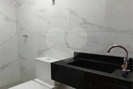 Sobrado à venda na Vila Carrão, 3 quartos (1 suíte)