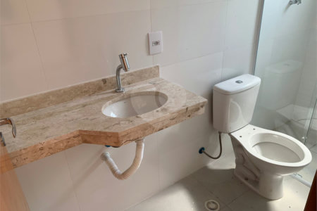Casa à venda com 2 suítes no condomínio Residencial Napoles, São Paulo - SP