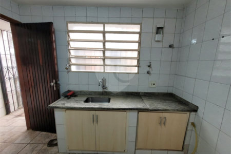 Sobrado à venda com 2 quartos em Jardim Mangalot, São Paulo, SP