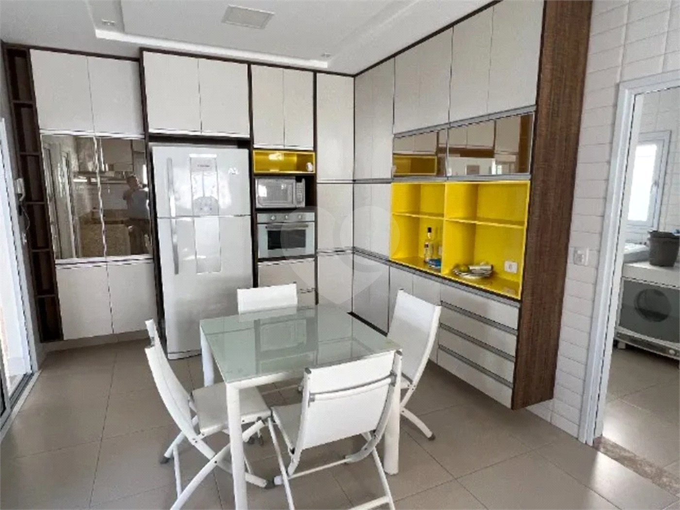 Casa à venda com 4 suítes no condomínio Jardim do Golfe 3, São José dos Campos - SP