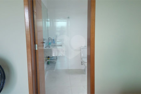 Casa à venda com 5 suítes no condomínio Village da Serra, Araçoiaba da Serra - SP