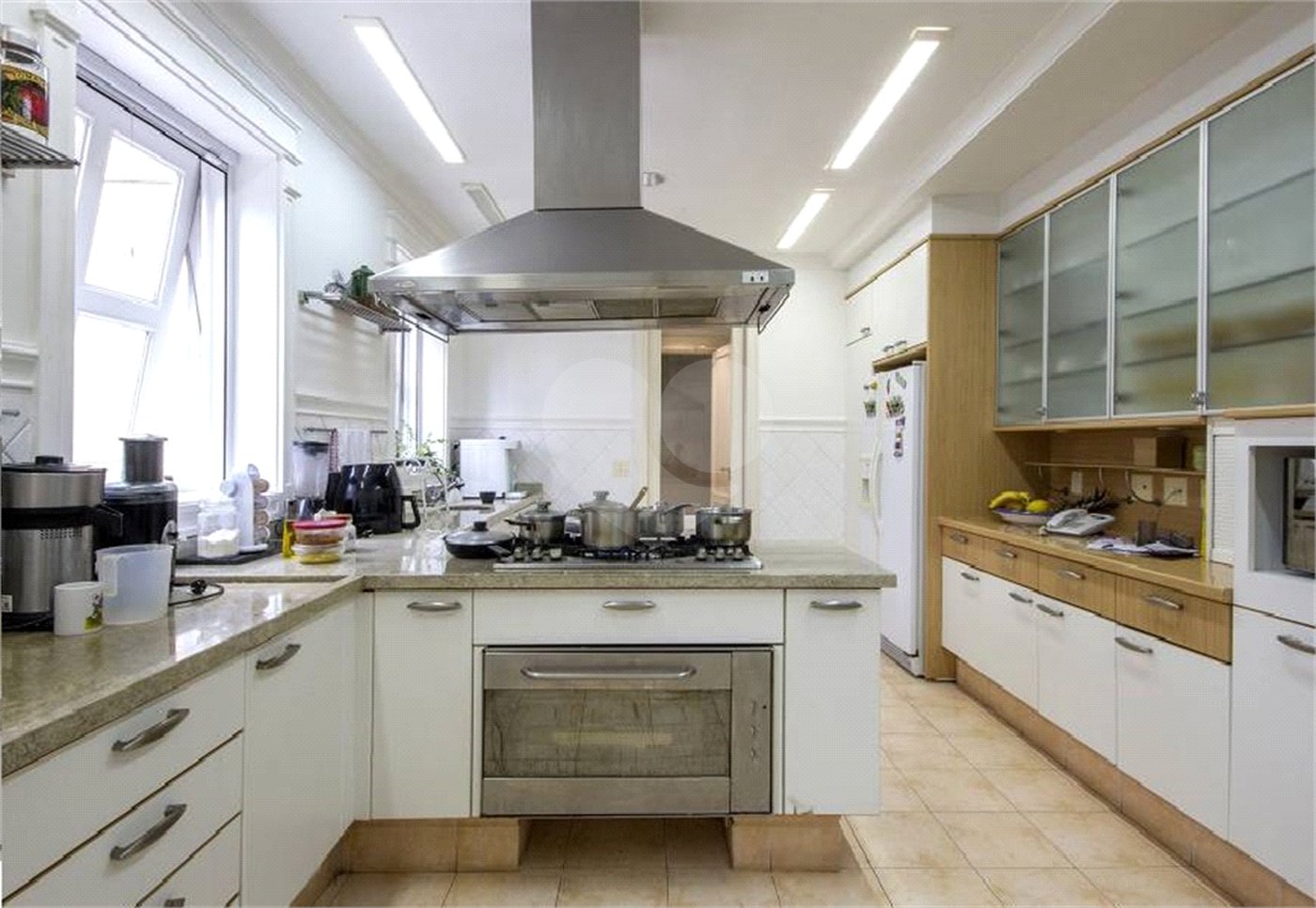 Casa à venda com 5 suítes no condomínio Pignatari, São Paulo - SP