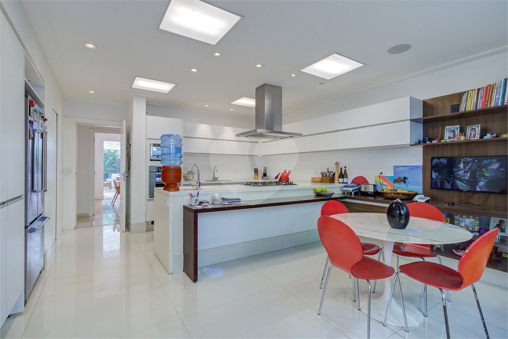 Casa Térrea à venda com 4 suítes em Alto da Boa Vista, São Paulo, SP