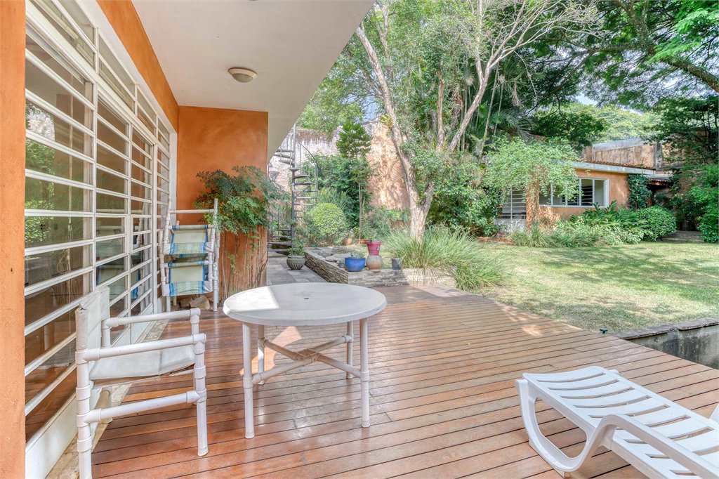 Casa à venda ou para alugar com 3 quartos, sendo 1 suíte,  em Brooklin Velho, São Paulo, SP