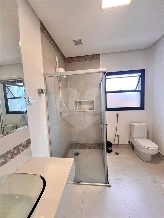 Sobrado à venda com 5 quartos, sendo 2 suítes, em Vila Inah, São Paulo, SP
