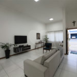 Casa à venda com 3 quartos, sendo 1 suíte,  no condomínio Ibiti Royal Park, Sorocaba - SP