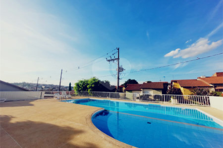 Casa à venda com 2 quartos, sendo 1 suíte, no condomínio Villa das Palmeiras, Indaiatuba - SP