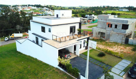 Casa à venda ou para alugar com 4 quartos, sendo 3 suítes,  em Pinheirinho Ii, Itu, SP