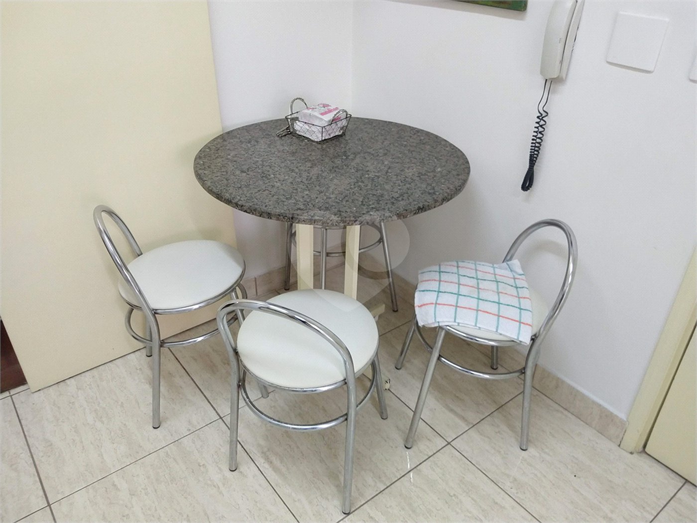 Apartamento à venda com 3 quartos, sendo 1 suíte, em Planalto Paulista, São Paulo, SP