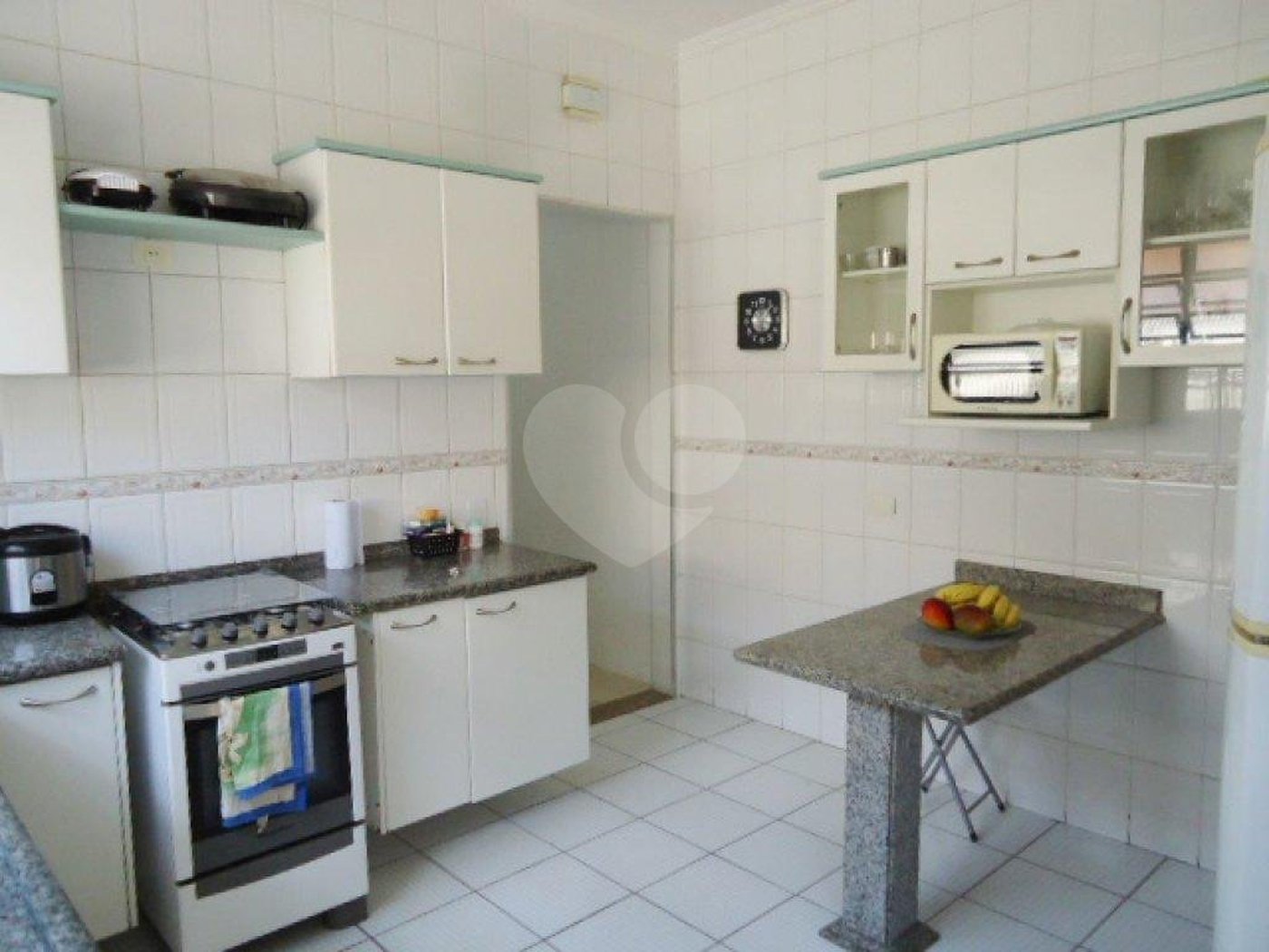 Casa à venda com 3 quartos, sendo 1 suíte, em Jardim Peri, São Paulo, SP