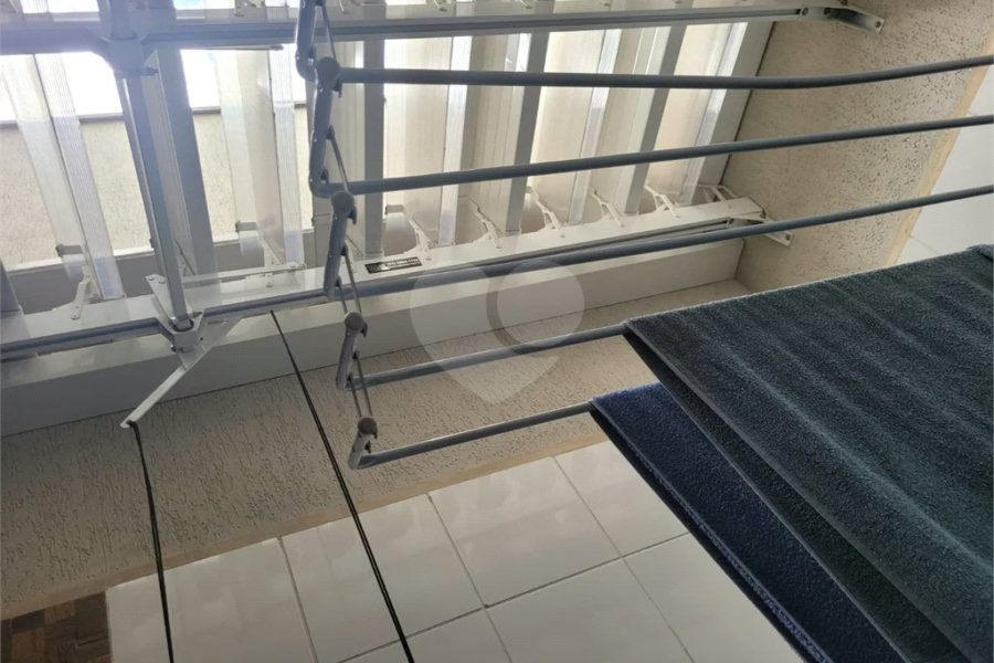 Casa à venda com 3 quartos, sendo 1 suíte, no condomínio Residencial Isabel, São Paulo - SP