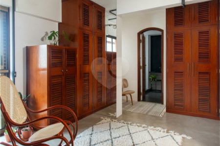 Apartamento à venda com 3 quartos, sendo 2 suítes,  em Campo Belo, São Paulo, SP