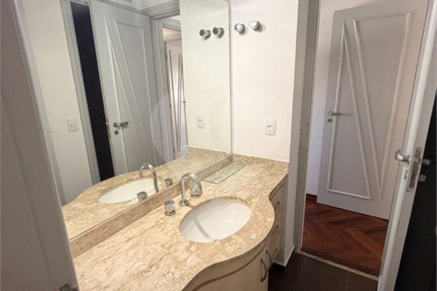 Apartamento à venda com 3 suítes em Santana, São Paulo, SP