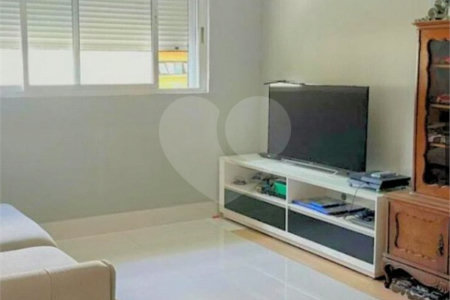 Casa à venda com 4 quartos, sendo 2 suítes, em Pinheiros, São Paulo, SP