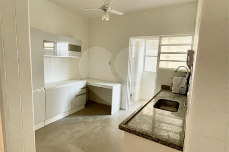 Apartamento à venda com 3 quartos em Cerqueira César, São Paulo, SP