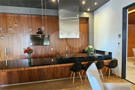 Apartamento à venda com 1 suíte em Vila Nova Conceição, São Paulo, SP