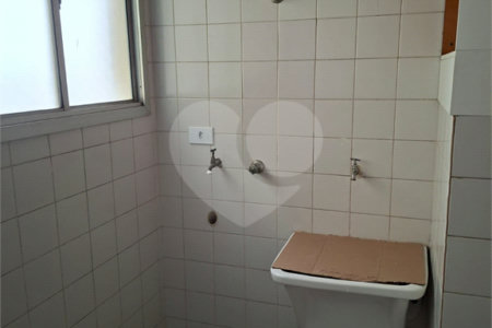 Apartamento à venda com 2 quartos em Parque Maria Domitila, São Paulo, SP