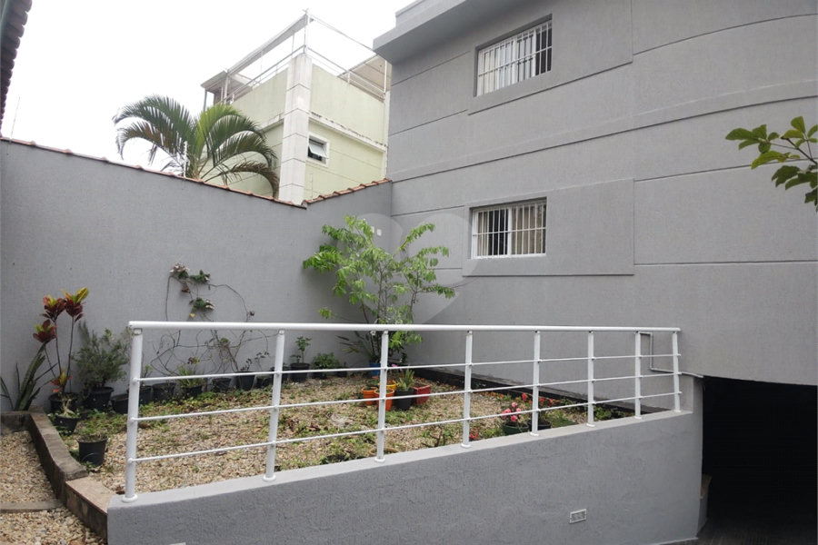 Casa à venda com 3 suítes no condomínio Morada das Hortênsias, São Paulo - SP