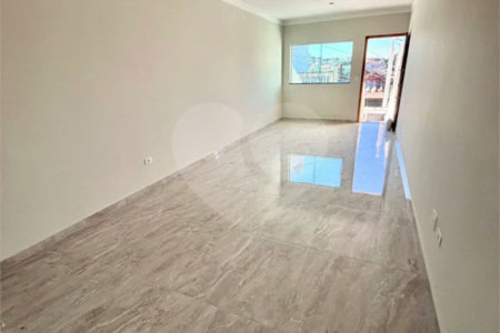 Sobrado à venda com 3 quartos, sendo 1 suíte, em Vila Mazzei, São Paulo, SP
