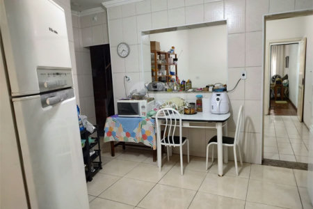 Casa à venda com 3 quartos, sendo 2 suítes, em Vila Nivi, São Paulo, SP