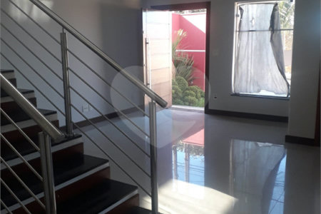 Excelente casa para venda no Parque Fher