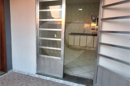 Sobrado à venda com 2 suítes em Jardim Itamaracá, Indaiatuba, SP
