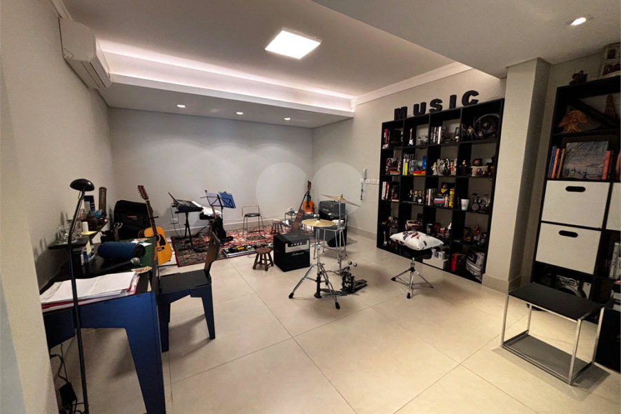 Casa à venda com 4 quartos, sendo 3 suítes, no condomínio Reserva Nova Cantareira, São Paulo - SP