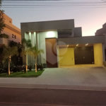 Casa à venda com 4 suítes no condomínio Sta Morriz, Campinas - SP