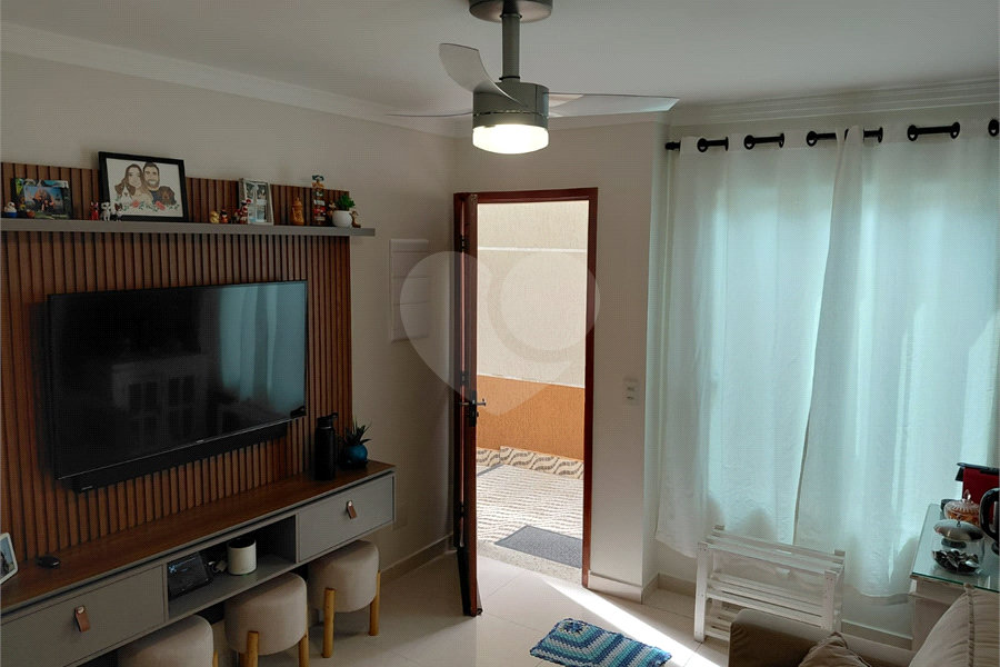 Casa à venda com 2 suítes no condomínio Residencial Guilhen, São Paulo - SP