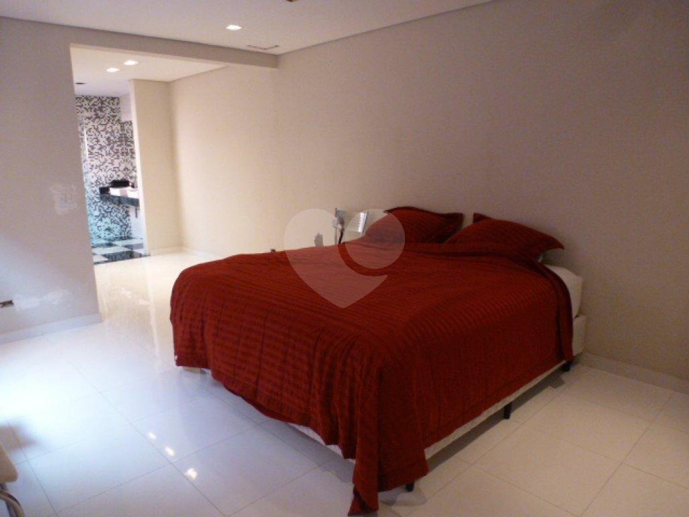 Sobrado à venda com 3 quartos, sendo 1 suíte,  em Paraíso do Morumbi, São Paulo, SP