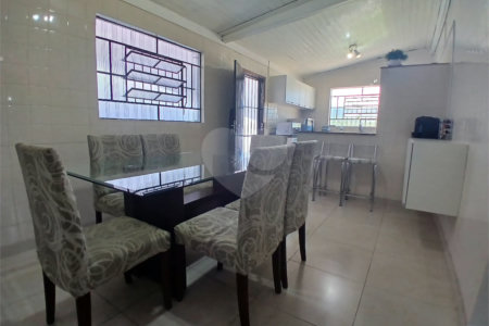 Casa à venda com 3 quartos, sendo 1 suíte,  em Recreio Maristela, Atibaia, SP