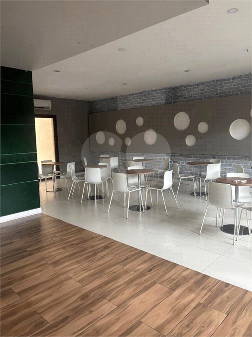 Apartamento à venda com 2 quartos, sendo 1 suíte,  em Rio Comprido, Rio de Janeiro, RJ