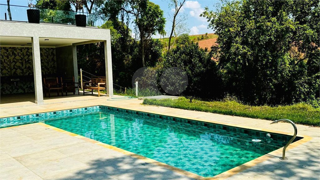 Casa à venda com 4 suítes no condomínio Associação Portal Ouro Verde, Atibaia - SP