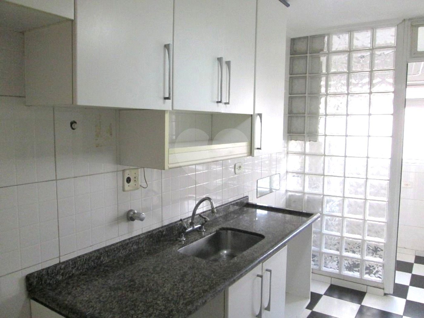 Apartamento à venda com 3 quartos, sendo 1 suíte,  em Paraíso, São Paulo, SP