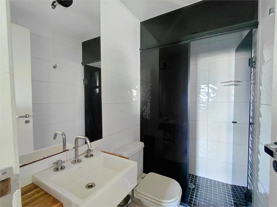 Apartamento à venda com 3 quartos, sendo 1 suíte,  em Vila Romana, São Paulo, SP