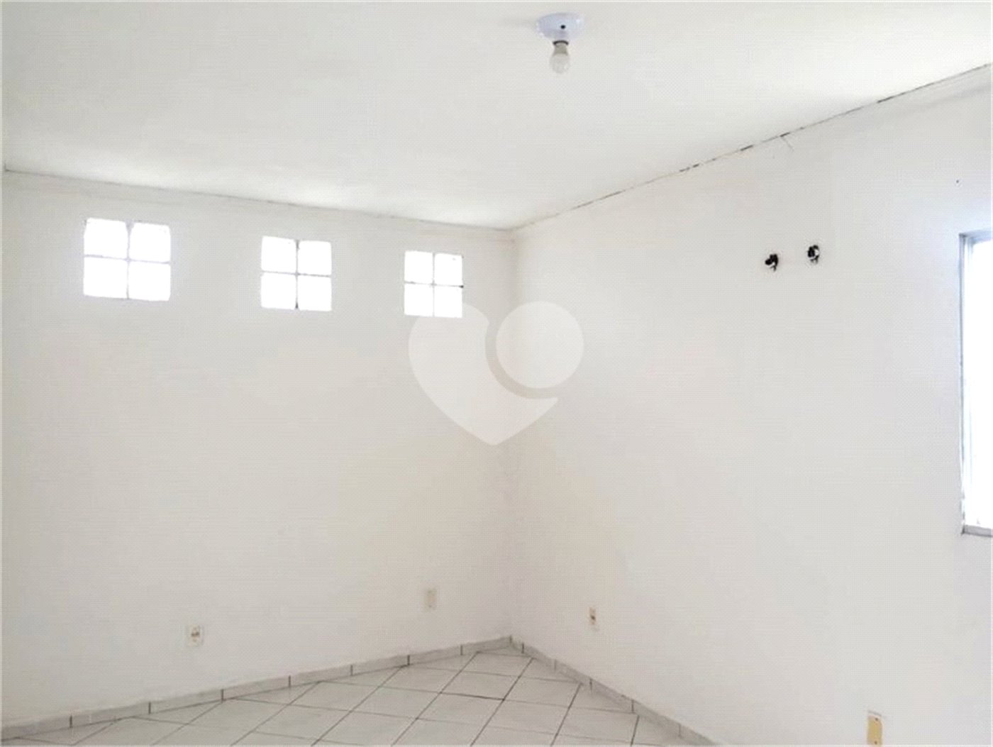 Sobrado à venda com 7 quartos, sendo 1 suíte, em Vila Maria Baixa, São Paulo, SP
