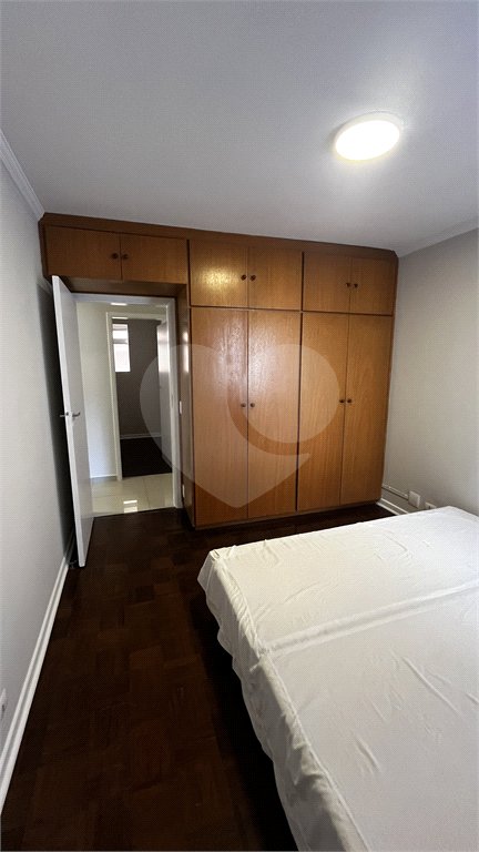 Apartamento à venda com 3 quartos em Vila Pompéia, São Paulo, SP